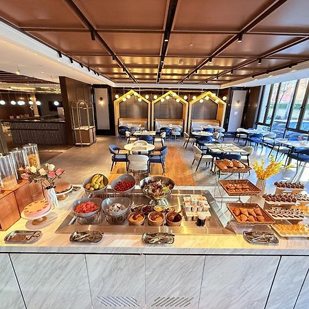 Hilton Garden Inn Beijing Guomao 外观 照片