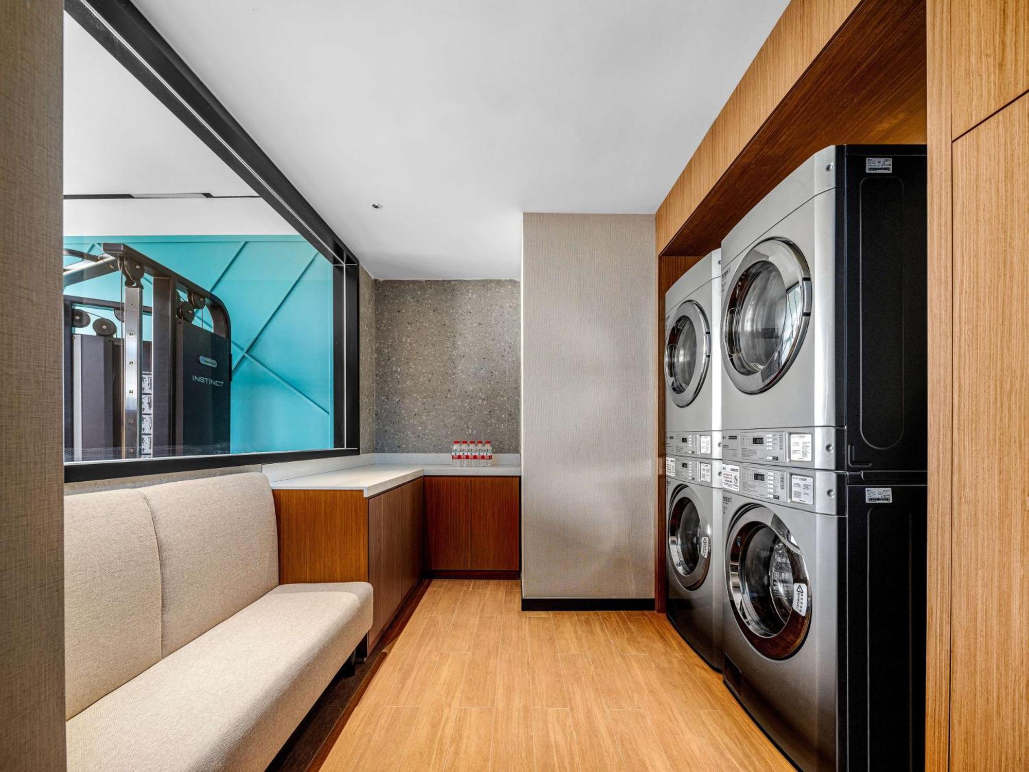 Hilton Garden Inn Beijing Guomao 外观 照片