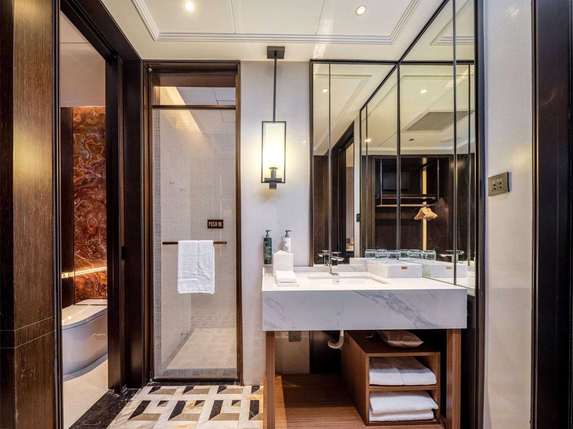Hilton Garden Inn Beijing Guomao 外观 照片
