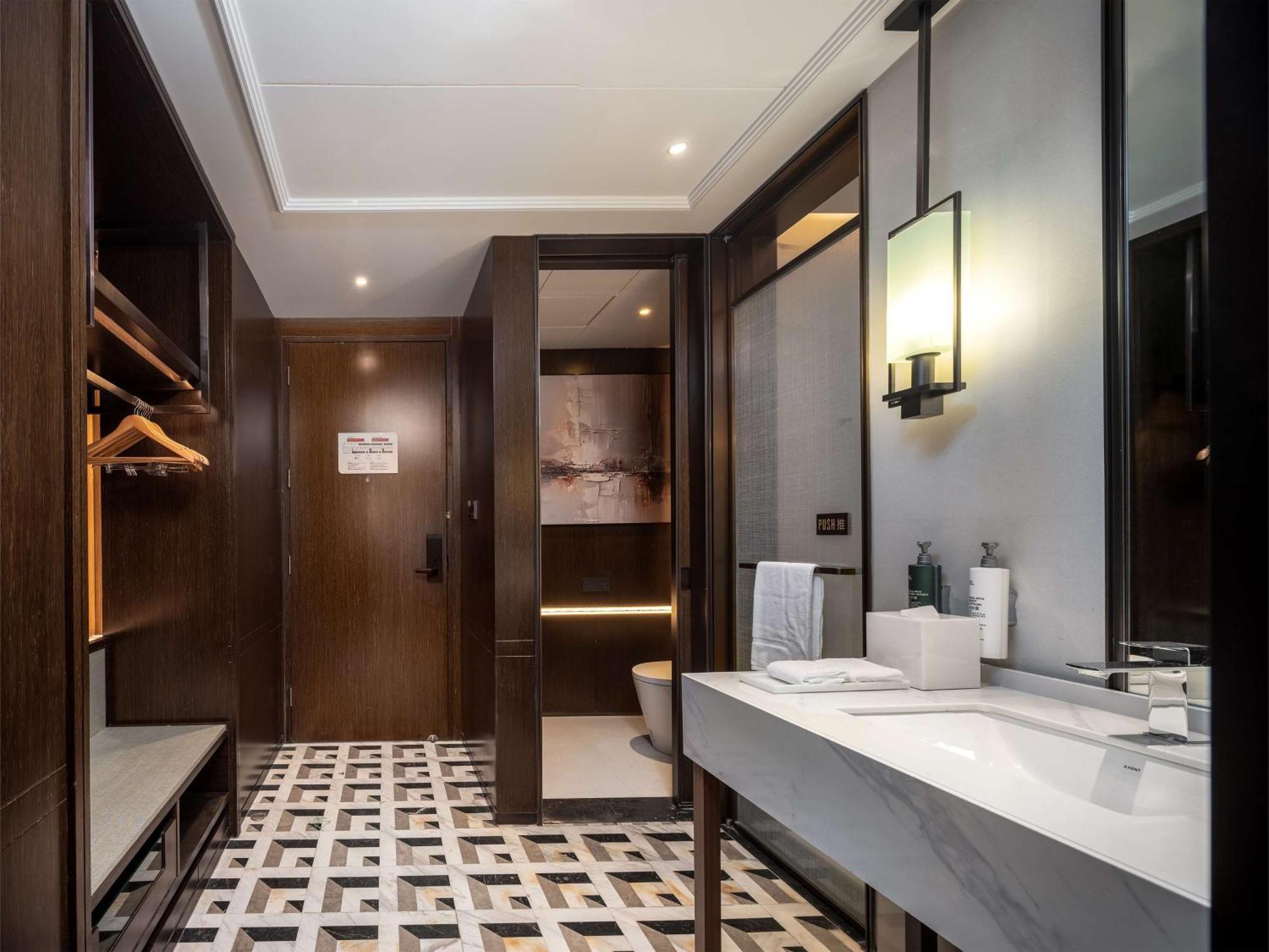 Hilton Garden Inn Beijing Guomao 外观 照片